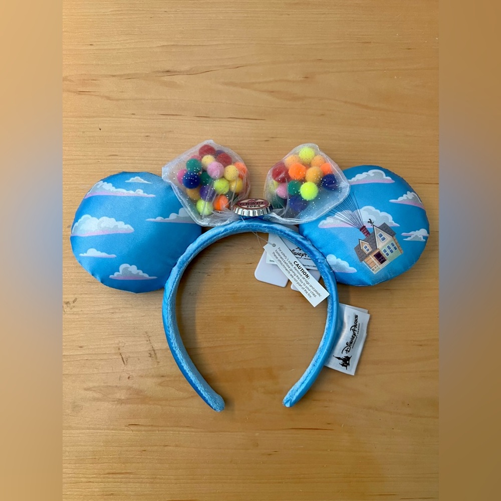 Brand New Disney Parks Minnie Ears UP Grape Soda Cap Balloons
